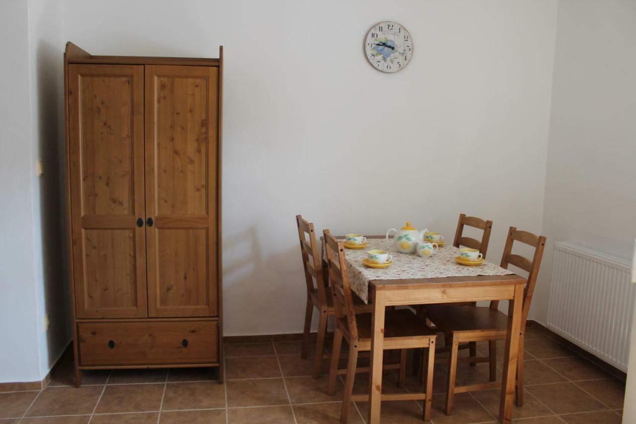 Ubytovani Ve Stodole Stráž nad Nežárkou エクステリア 写真
